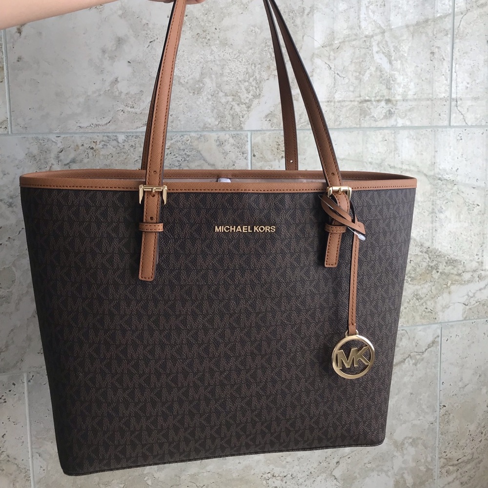 Michael Kors Jet Set Travel TOTE